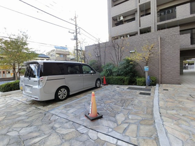 【駐車場】 | ナイスベルクール横濱綱島 | 平置き駐車場です。