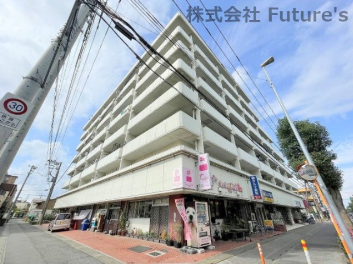 ストーク草加二番館の外観|まつばら綾瀬川公園まで徒歩1分！休日にお子様と遊ぶのも良いですね♪