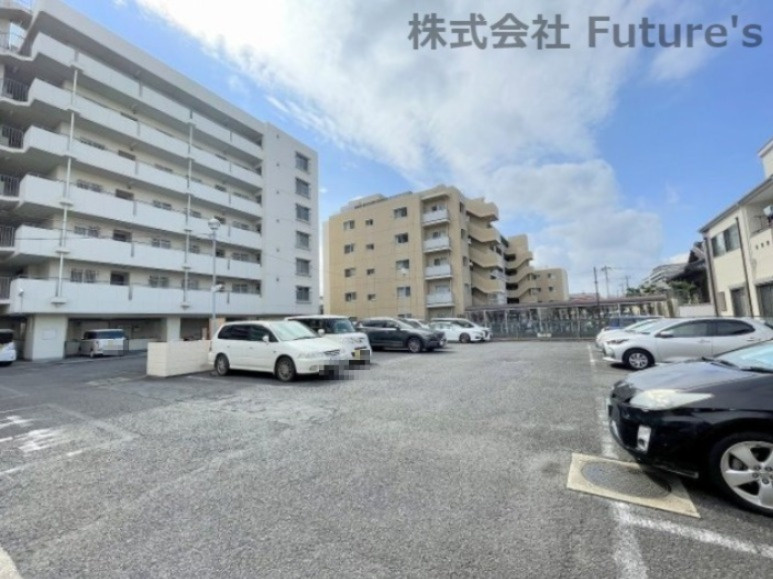 ストーク草加二番館の駐車場|敷地内駐輪スペース