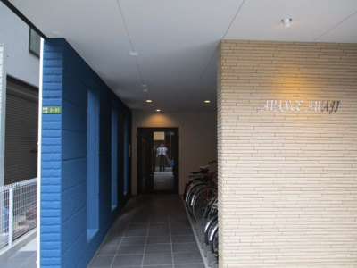 【エントランス】 | アヴァンス淡路 | エントランスです