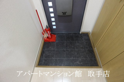 【玄関】 | シェル青柳B