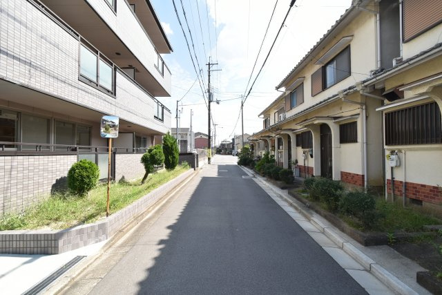 WE　NATULの周辺|前面道路