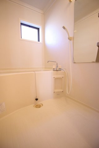 シャルマンコートの浴室|コンパクトで使いやすいお風呂です