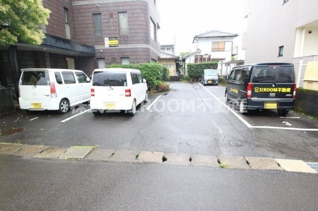 ＲａｆｆｉｎｅⅡ（マンスリー）の駐車場