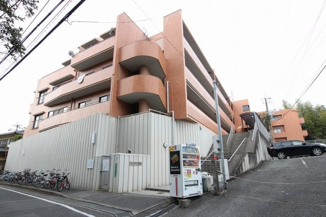 サンブリック桜坂の外観