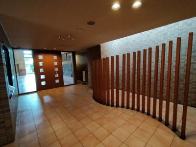 【エントランス】 | グランディア深江橋ガーデンズ | 綺麗に管理されたエントランス