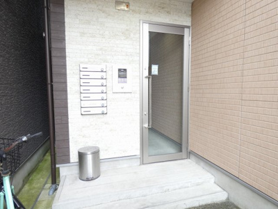【エントランス】 | グランドメゾン
