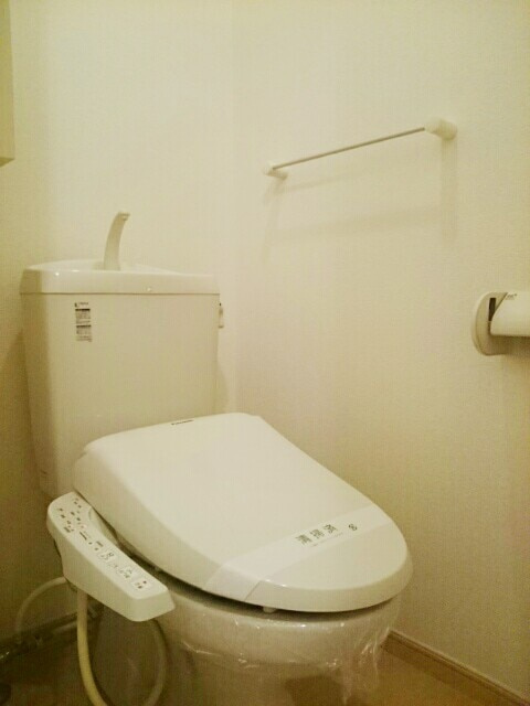 ノーブルフォーシーズンBのトイレ