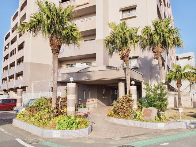 敷地内駐車場空き有りのエントランス