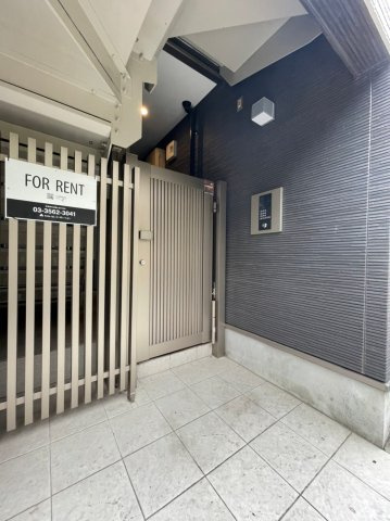 リアンのエントランス|リアン