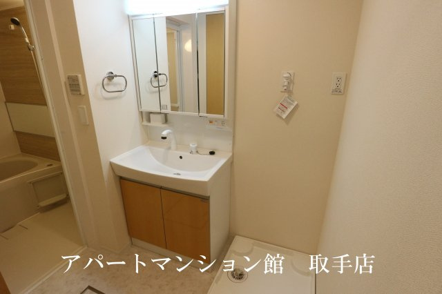 ルピシアの独立洗面台