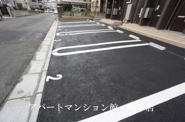 ルピシアの駐車場