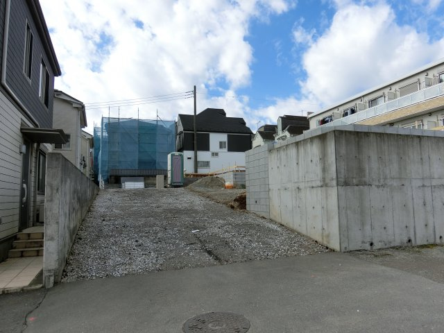 鷺沼台３丁目　新築分譲住宅　の外観|鷺沼台３丁目　新築分譲住宅　全３棟　全棟カースペース２台　南側に協定道路を設けた全棟採光に満ちた明るい邸宅　