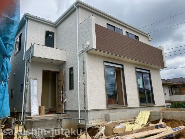 鷺沼台３丁目　新築分譲住宅　の外観|足場とれました。令和4年6月11日