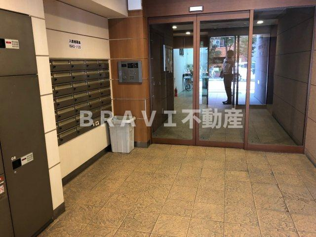 ヴィラタワー谷町　BRAVI不動産のエントランス|【ヴィラタワー谷町】清潔なエントランスです