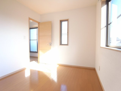 【洋室】 | ＬＯＨＡＳ　ＴＯＷＮ