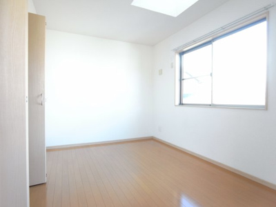 【洋室】 | ＬＯＨＡＳ　ＴＯＷＮ