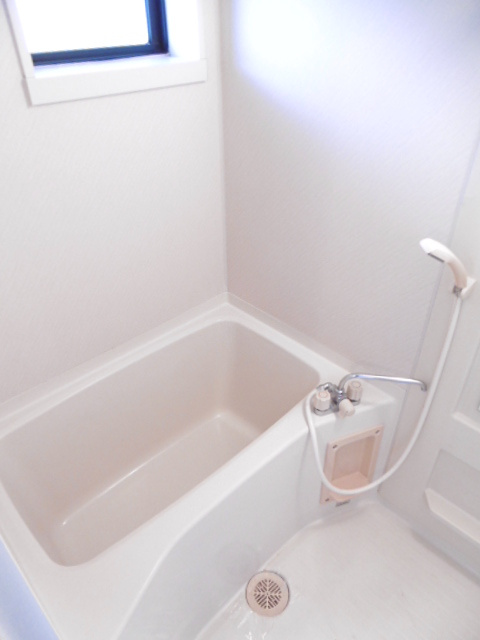 パピオン津福【10,000円キャッシュバック対象物件】の浴室|お風呂で日々の疲れを落としましょう