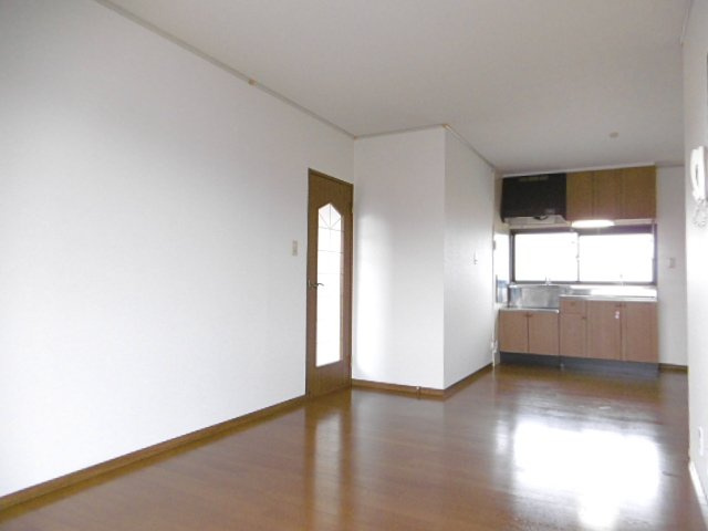 パピオン津福【10,000円キャッシュバック対象物件】の洋室|きれいな洋室です