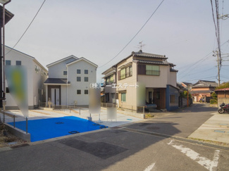 【前面道路含む現地写真】