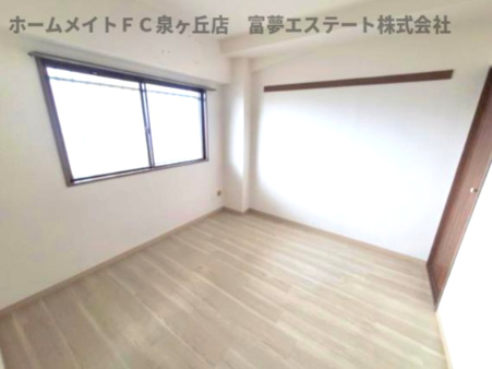 プランドール土師の洋室