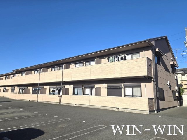 ブロードタウン神野 B棟の外観
