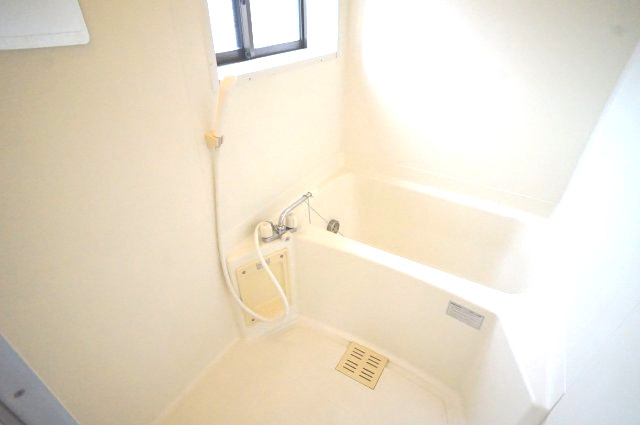 グランドヴィラ・アサヒの浴室|日々の暮らしに欠かせないお風呂です