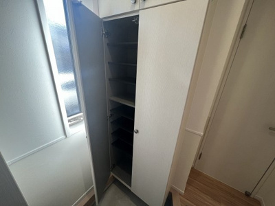 【玄関】 | コリーヌ