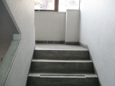 【その他共用部分】 | ビスタ相川 | 共用部の階段です
