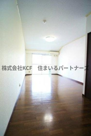 エトランゼⅣの玄関|ゆったりとした玄関です