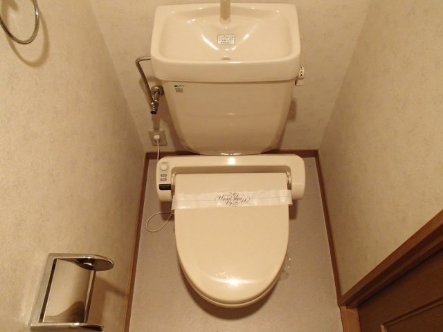 【トイレ】 | ロンモンターニュ小阪 | ゆったりとした空間のトイレです
