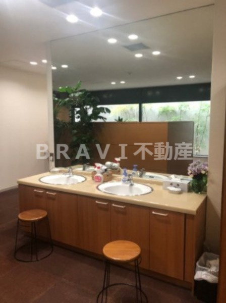 アルファコンフォート大手前　BRAVI不動産のその他共用部分|【アルファコンフォート大手前】大浴場洗面