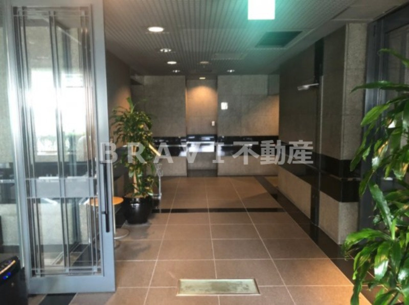アルファコンフォート大手前　BRAVI不動産のエントランス|【アルファコンフォート大手前】エントランスです