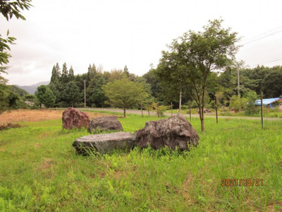【外観】 | 雫石コテージ村売地 | 磨くと青くなる日高石