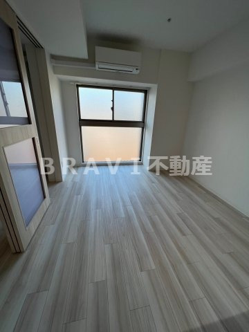 La Douceur谷町（旧 ミラージュパレス谷町ブライト）　BRAVI不動産の居間・リビング|【ミラージュパレス谷町ブライト】ゆったりとしたリビングです