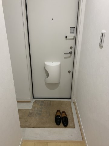 エアリーズBの玄関