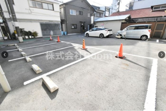 【駐車場】 | ラルーチェ都島 | 駐車場に車を止められます