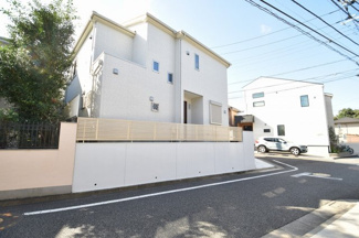 【前面道路含む現地写真】 | 北側幅員約4.5ｍ公道・西側幅員約4ｍ公道