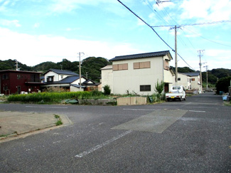 【前面道路含む現地写真】