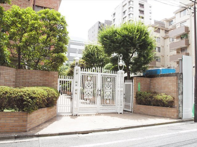 一番町ハウスのエントランス|一番町ハウス
