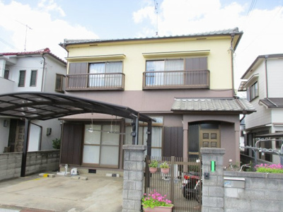 【外観】 | 明石市鳥羽中古戸建 | カーポートがあるので、愛車を風雨から守ります。