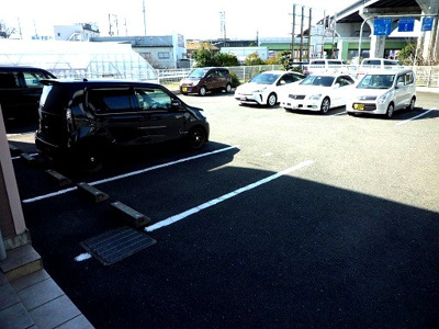 【駐車場】 | グランシェル深井