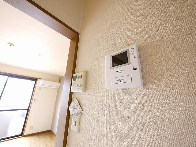 ハイツソレイユのセキュリティ|モニター付きインターホーン