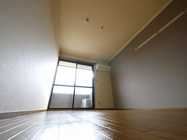 ハイツソレイユの居間・リビング|ゆったり過ごせる居間です