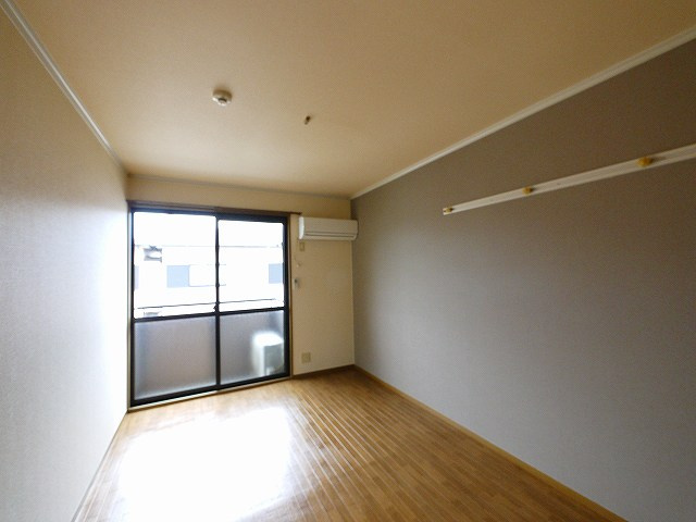 ハイツソレイユの寝室|寝室にぴったりのお部屋です