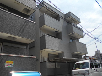 【外観】 | 落ち着いた色合いの外観です