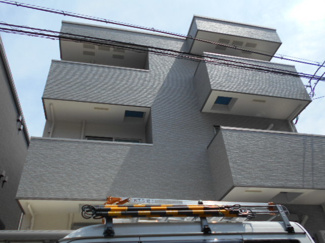 【外観】 | 落ち着いた色合いの外観です