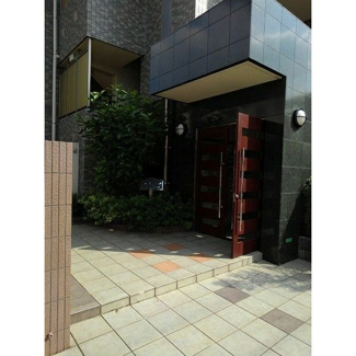 【エントランス】