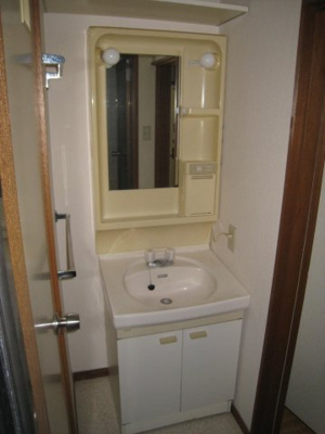 【独立洗面台】 | コーポ吉田 | ※写真は以前のものです。最新のものは近日中に掲載いたします。
