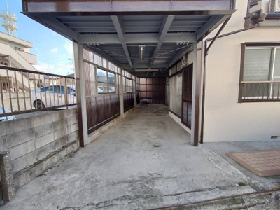 【駐車場】 | 検見川貸家 | 2台分停められます！
車好きの方におススメです♪